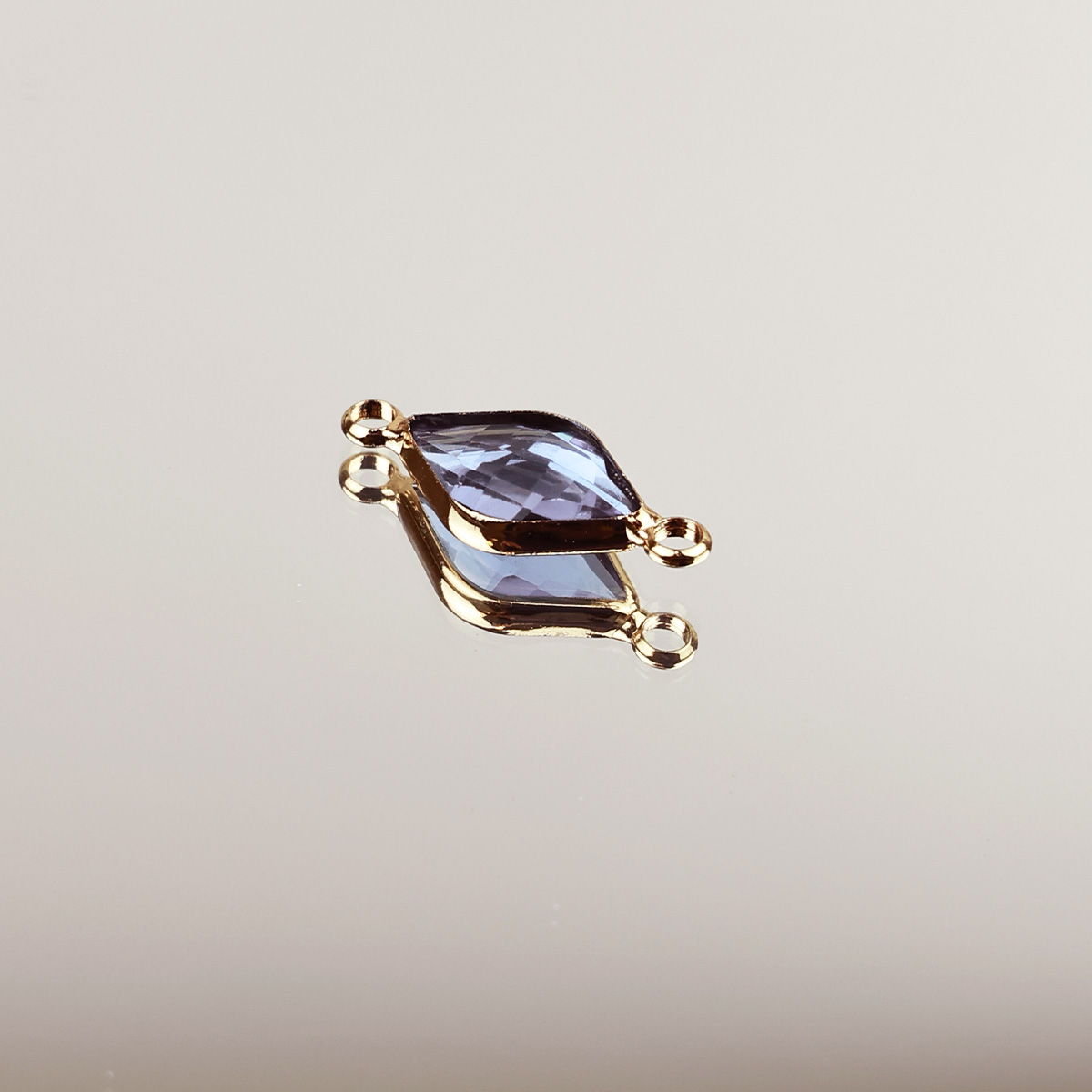 Подвеска (соединитель для бижутерии) (уп. 10шт) ромб прозрачный 10*14 мм 013 голубой