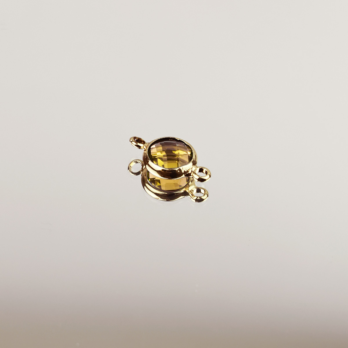 Подвеска (соединитель для бижутерии) (уп. 10шт) круг прозрачный d 8 мм 018 желтый