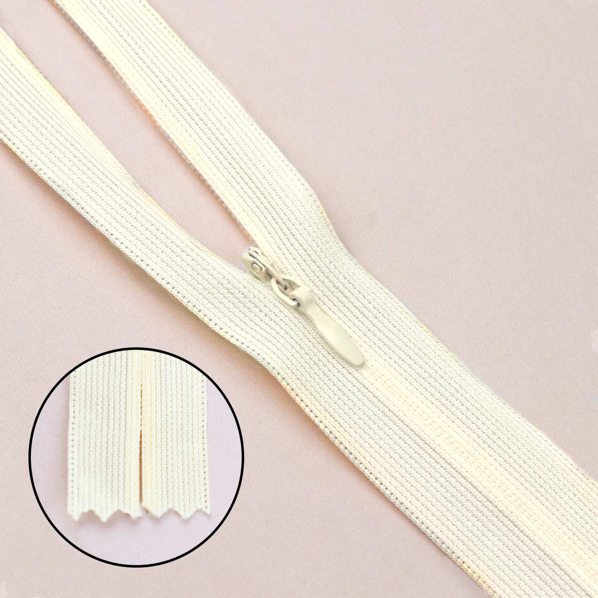 Молния "потайная" тип 0 20 см н/р (уп. 50 шт) № 002 ДС айвори